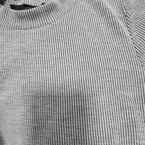 Gray Ribbed Knit Dress - Picture 4 of 5